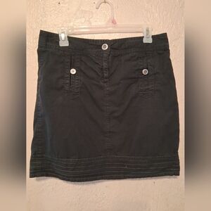 Stylish Black Button-Accent Mini Skirt